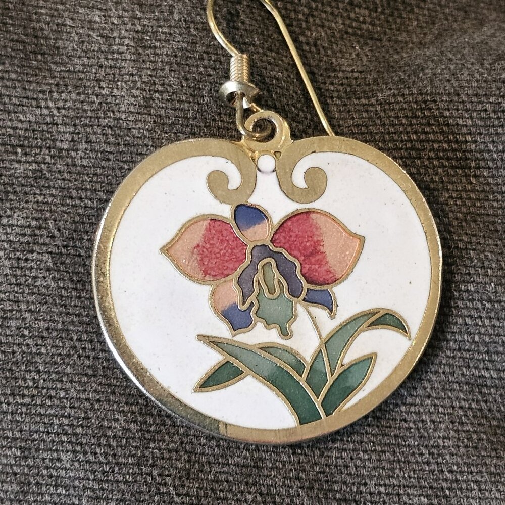 Retro Cloisonne Floral Dangle Earrings Iris Gold Tone Pierced Enameled Iris - Picture 3 of 8